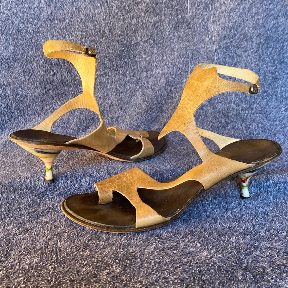 CYDWOQ Vintage “Impossible” Strappy Leather Kitten Heel Sandals